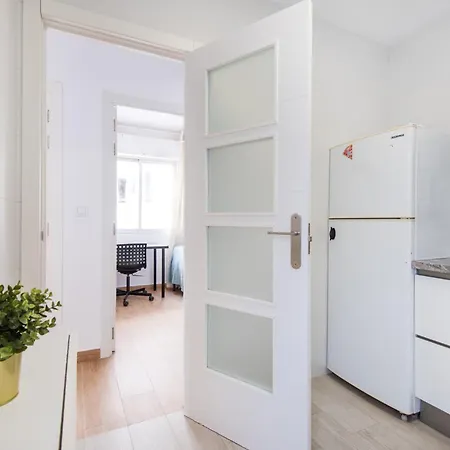 New 7th Corner Center For Groups Appartement