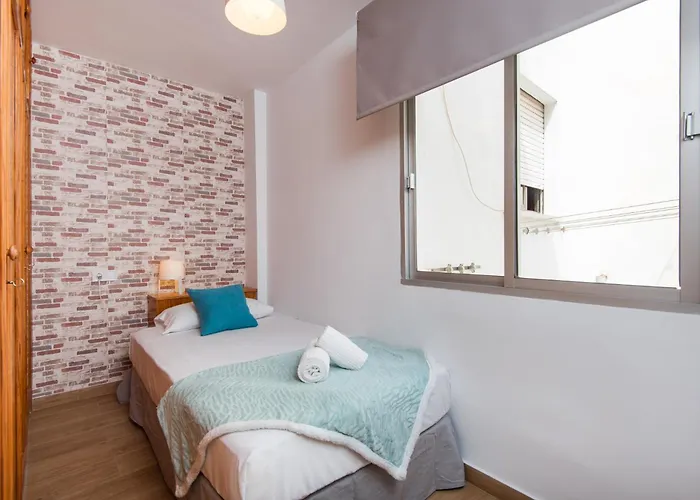 New 7th Corner Center For Groups Apartment *