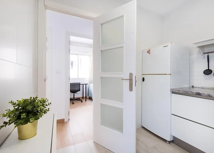 New 7th Corner Center For Groups Apartment