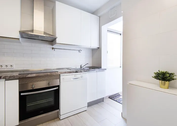 Apartment New 7th Corner Center For Groups *