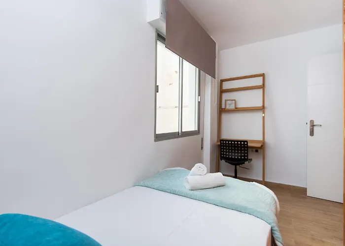 New 7th Corner Center For Groups Apartment