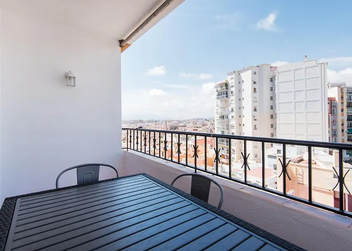 New 7th Corner Center For Groups Apartment Malaga