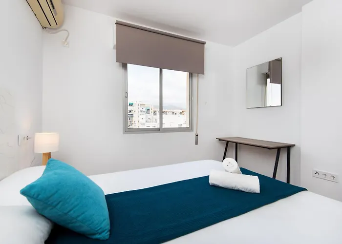 Apartment New 7th Corner Center For Groups Malaga